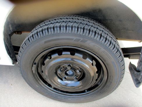 Used 2015 Nissan NV200 SV w/ Back Door Glass Package image 7