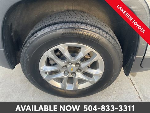 Used 2023 Chevrolet Traverse LS w/ Safety Package image 13
