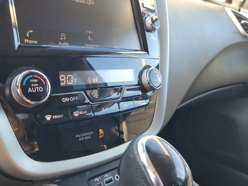 Used 2022 Nissan Murano SV image 23