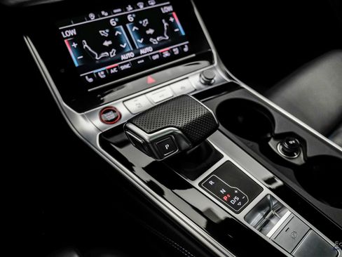 Used 2025 Audi RS 7 performance Sportback AWD/4WD image 60