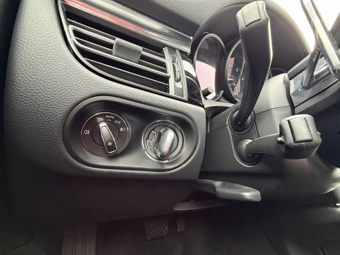 Used 2024 Porsche Macan image 34