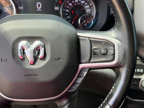 Used 2021 RAM 1500 Big Horn RWD image 19