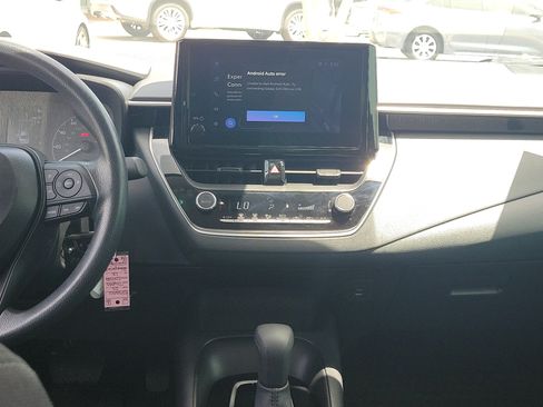 Used 2025 Toyota Corolla LE FWD image 18