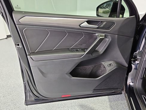 Certified 2024 Volkswagen Tiguan SE R-Line w/ MDO Package, Three-Row FWD image 14