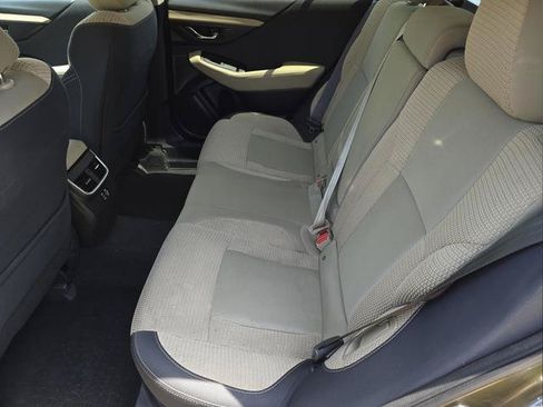 Used 2025 Subaru Outback Premium AWD/4WD image 22