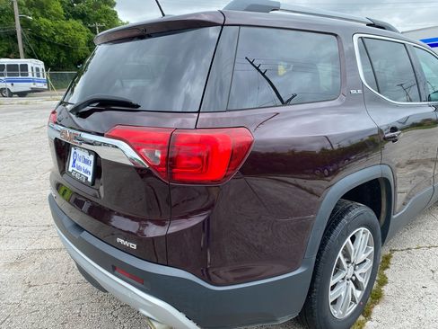 Used 2017 GMC Acadia SLE image 5