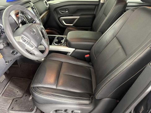 Used 2017 Nissan Titan SL RWD image 8