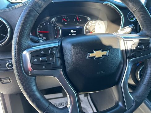 Used 2025 Chevrolet Blazer LT image 19