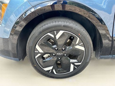Used 2023 Kia Niro Wind FWD image 31