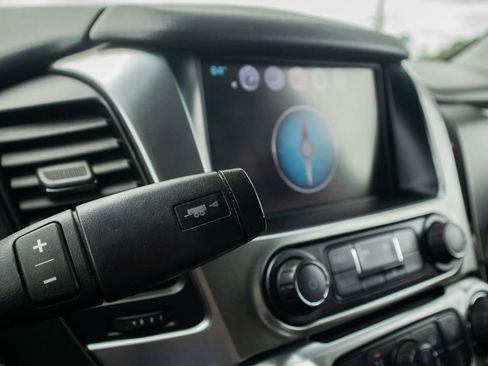 Used 2018 Chevrolet Tahoe LS RWD image 30