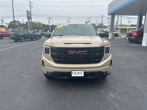 Used 2023 GMC Sierra 1500 Elevation AWD/4WD image 16
