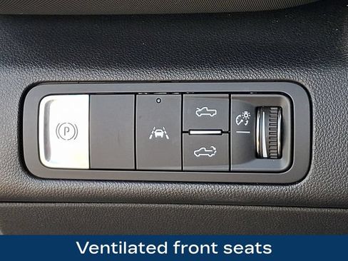Used 2026 Chevrolet Silverado EV Trail Boss AWD/4WD image 9
