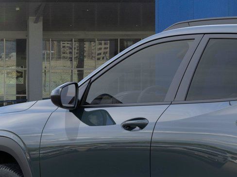 New 2026 Chevrolet Trax LT FWD image 12