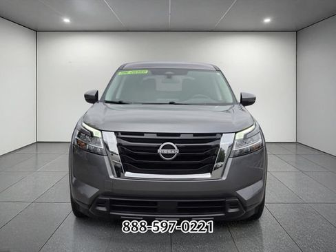 Used 2022 Nissan Pathfinder S AWD/4WD image 8