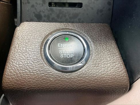 Used 2020 Ford F250 King Ranch w/ King Ranch Ultimate Package AWD/4WD image 32