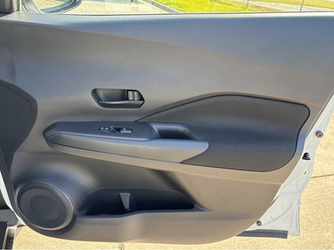 Certified 2024 Nissan Kicks S image 9