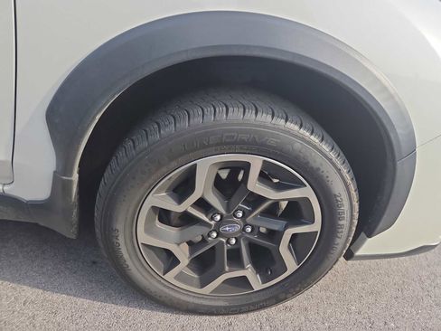 Used 2017 Subaru Crosstrek 2.0i Premium image 2