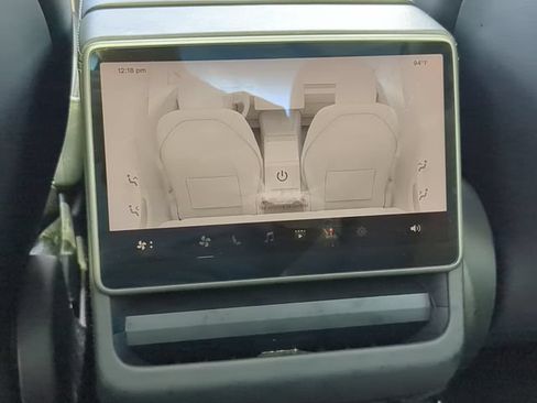 Used 2024 Tesla Model 3 Standard Range RWD image 19