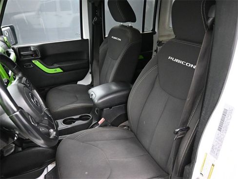 Used 2017 Jeep Wrangler Unlimited Rubicon image 13