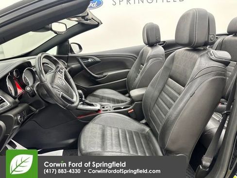 Used 2018 Buick Cascada Premium image 15