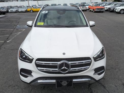 Used 2024 Mercedes-Benz GLE 450 4MATIC image 3