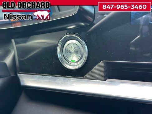 Used 2024 Chevrolet Corvette Stingray Premium Conv w/ Z51 Performance Package RWD image 21