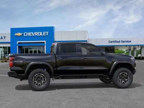 New 2026 Chevrolet Colorado ZR2 w/ Technology Package AWD/4WD image 5