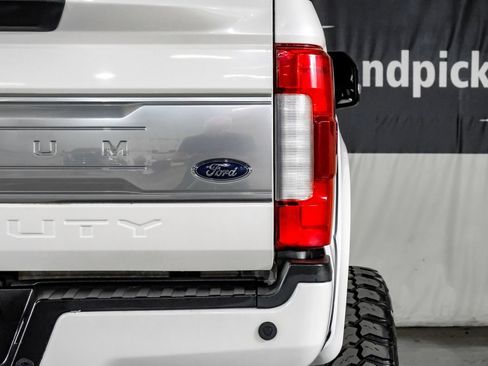 Used 2018 Ford F250 Platinum w/ Platinum Ultimate Package AWD/4WD image 44