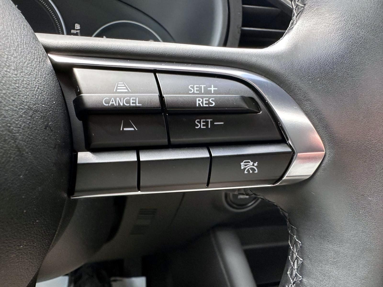 Used 2024 MAZDA MAZDA3 s FWD image 18