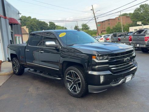Used 2017 Chevrolet Silverado 1500 LTZ Z71 w/ LPO, Black Pack AWD/4WD image 4