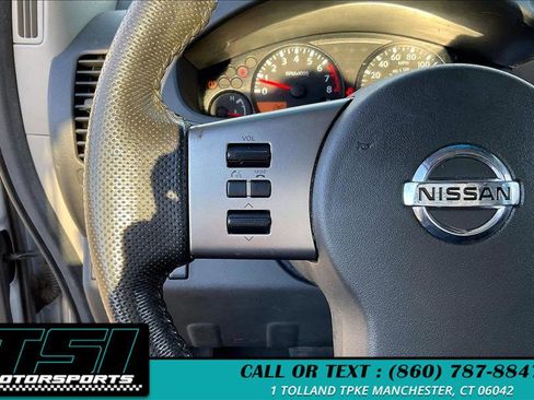 Used 2011 Nissan Frontier SV w/ SV Premium Utility Pkg image 19