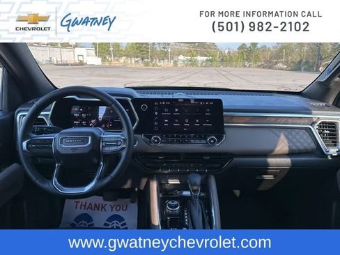 Used 2025 GMC Canyon Denali image 22