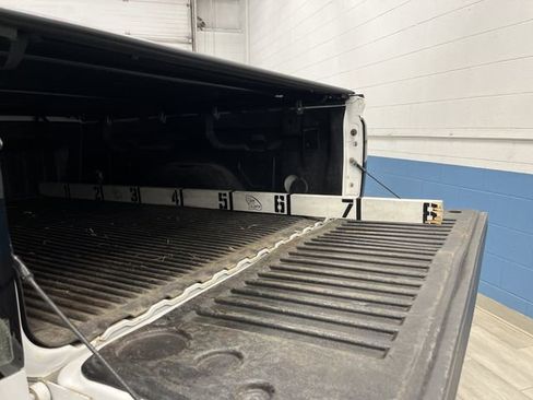 Used 2016 GMC Sierra 1500 SLE w/ SLE Value Package image 15