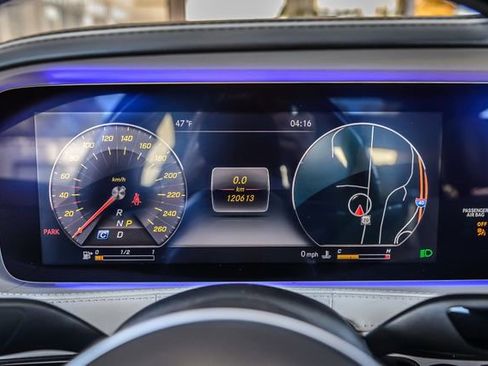 Used 2018 Mercedes-Benz S 560 4MATIC Sedan image 19