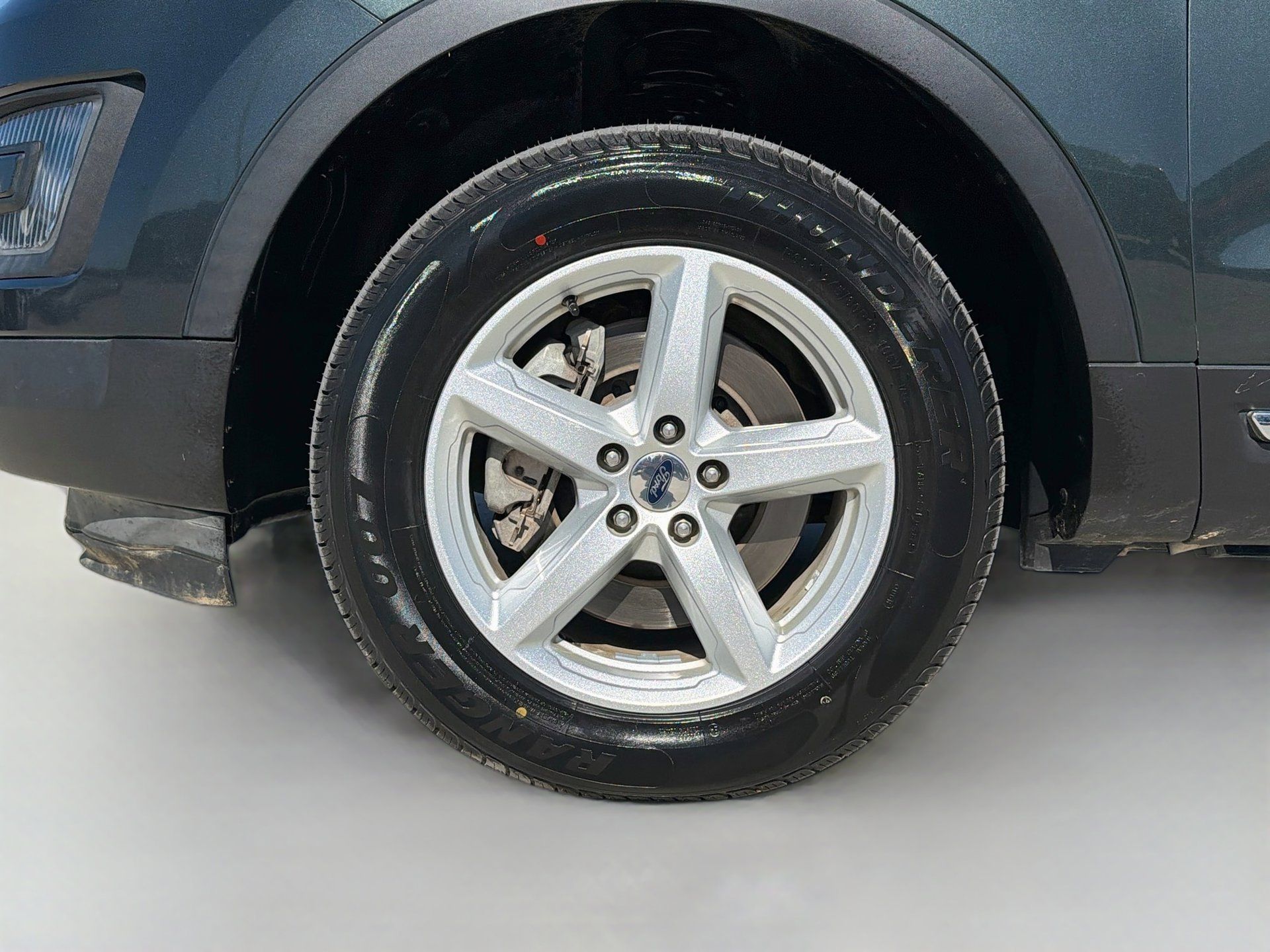 Used 2016 Ford Explorer XLT FWD image 35