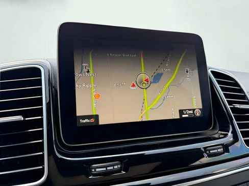 Used 2018 Mercedes-Benz GLS 450 4MATIC image 47