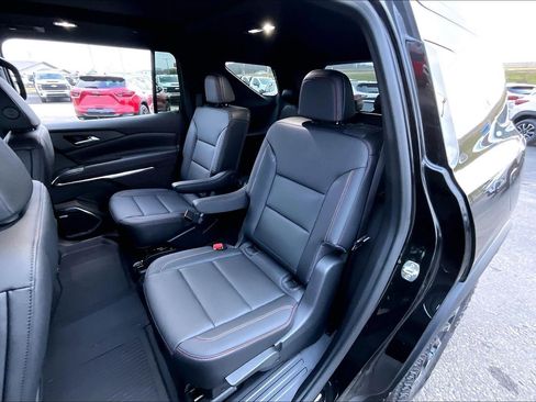 New 2026 Chevrolet Traverse Z71 w/ Enhanced Driving Package AWD/4WD image 10