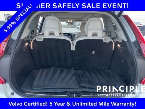 Certified 2023 Volvo XC90 B6 Plus AWD/4WD image 28