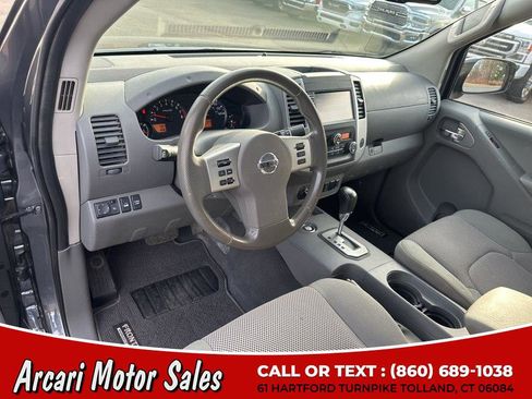 Used 2020 Nissan Frontier SV w/ Midnight Edition Floor Mats image 17