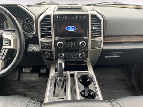 Used 2020 Ford F150 Lariat w/ Equipment Group 502A Luxury image 10