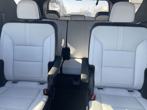 Used 2025 Chevrolet Traverse High Country w/ LPO, Floor Liner Package image 37