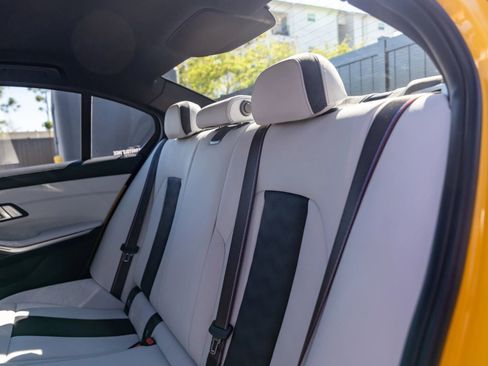 Used 2023 BMW M3 Competition image 23