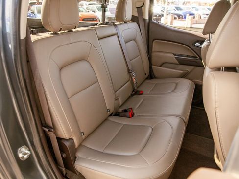 Used 2017 GMC Canyon SLT w/ Driver Alert Package image 12