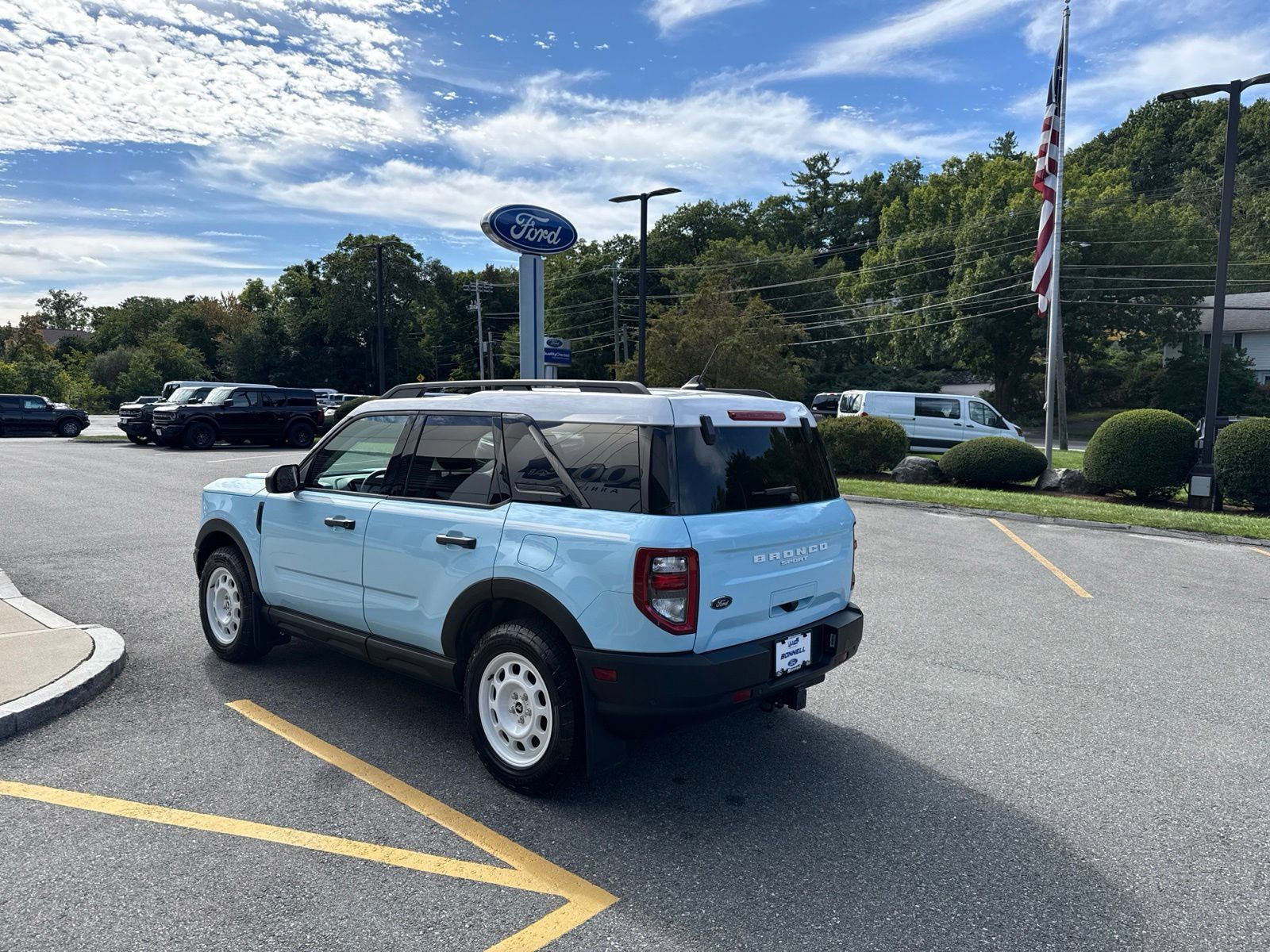 Used 2024 Ford Bronco Sport Heritage w/ Heritage Convenience Package AWD/4WD image 3