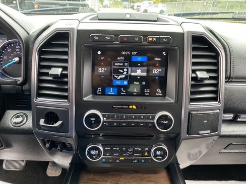 Used 2018 Ford Expedition Max Platinum image 36