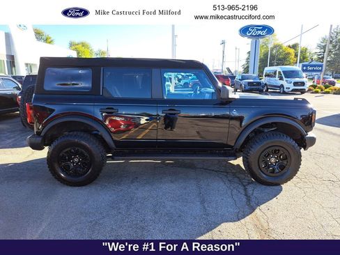 Certified 2024 Ford Bronco Black Diamond image 6