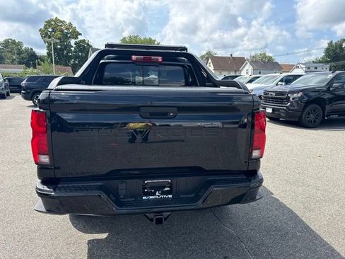 Used 2025 Chevrolet Colorado Z71 w/ Midnight Edition AWD/4WD image 7