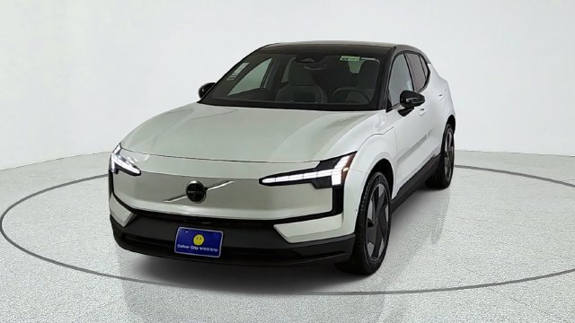 New 2026 Volvo EX30 Ultra w/ Protection Package AWD/4WD image 2