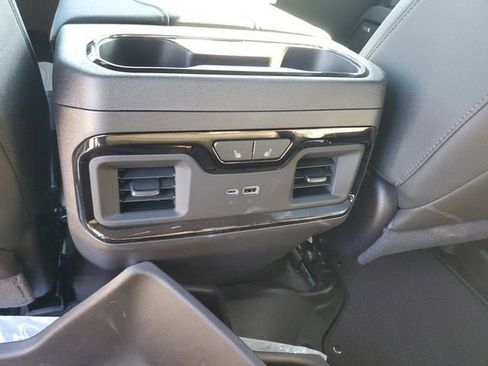 New 2026 GMC Sierra 1500 AT4 w/ AT4 Premium Package AWD/4WD image 18