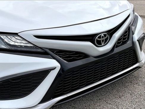 Used 2022 Toyota Camry XSE w/ Carpet Mat Package (TMS) FWD image 30